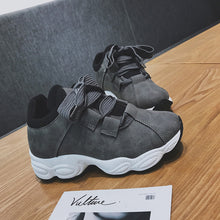Load image into Gallery viewer, Platform Sneakers Mod.011